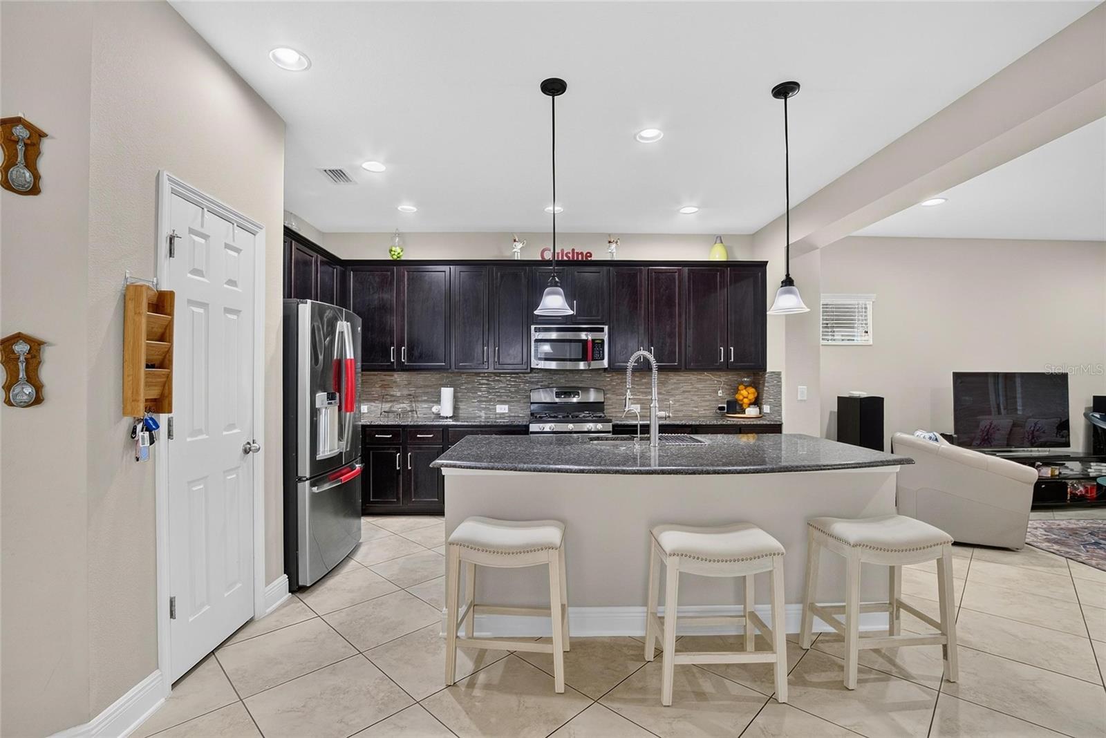 16220 Bayberry View, Lithia, FL 33547