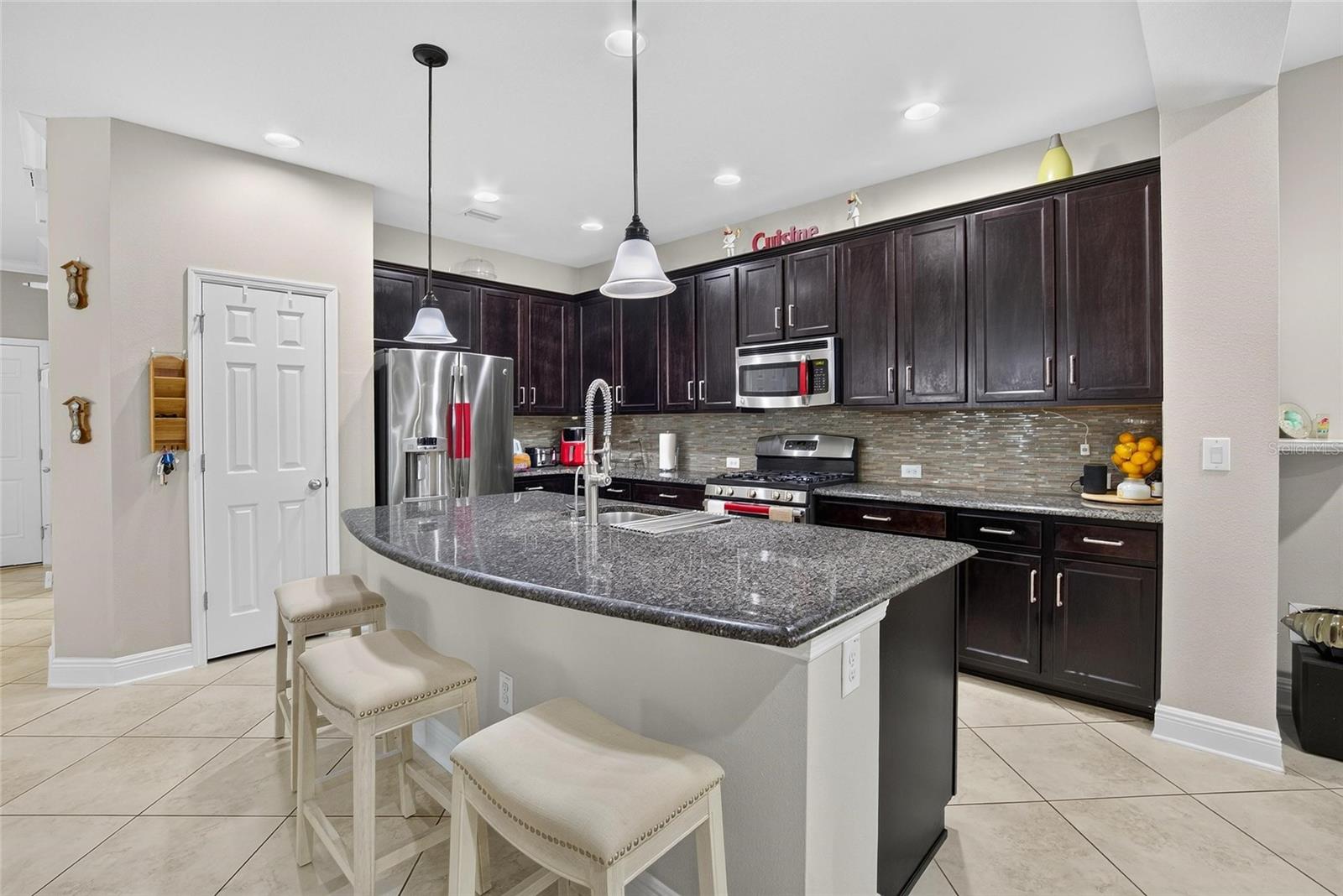 16220 Bayberry View, Lithia, FL 33547