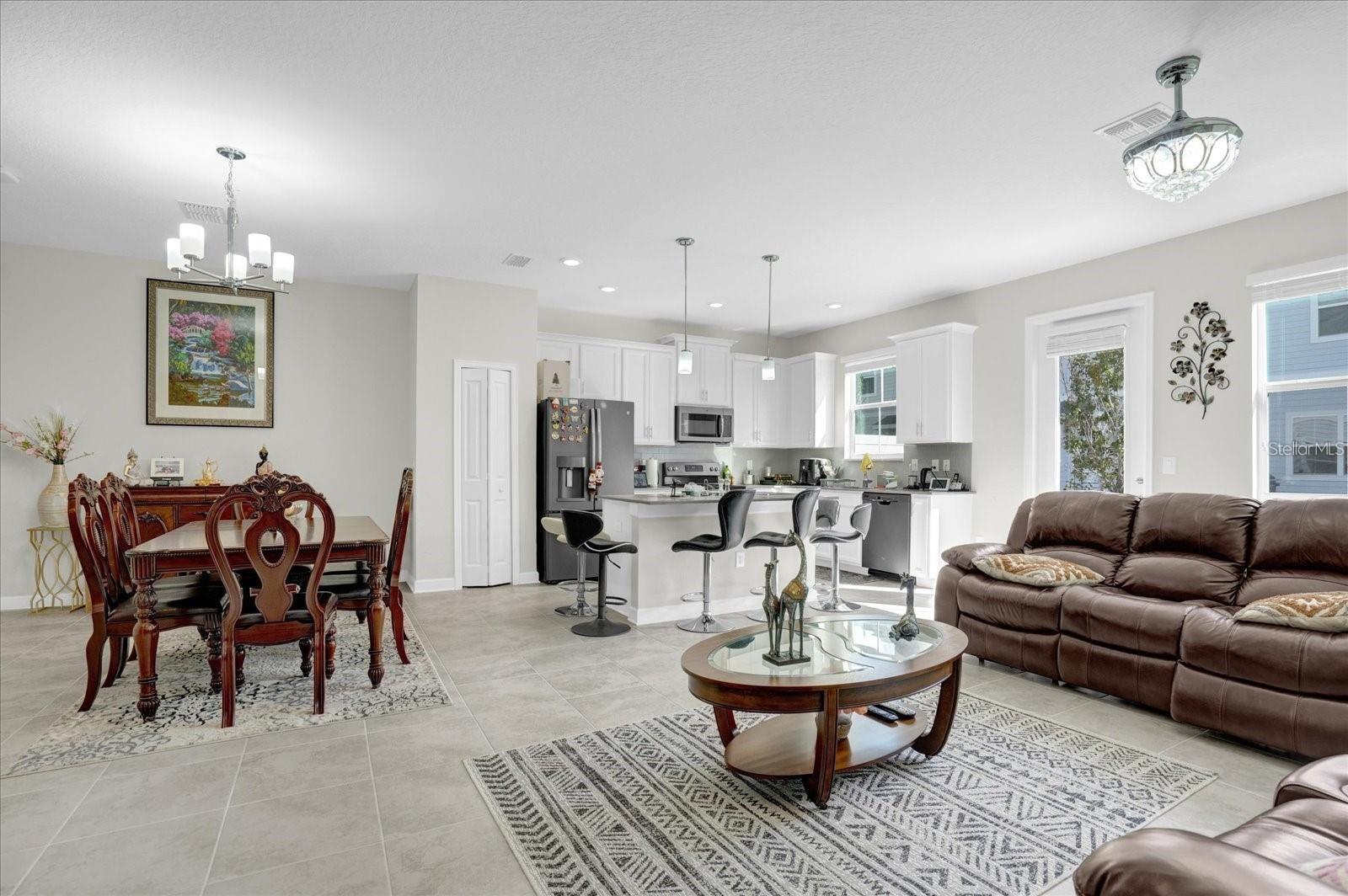 2909 Theme, Kissimmee, FL 34746