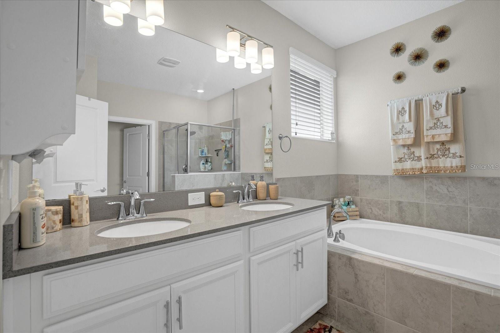 2909 Theme, Kissimmee, FL 34746