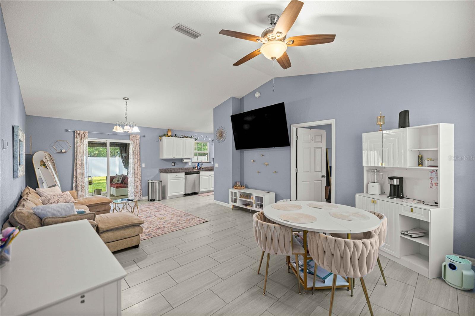 1864 126th, Anthony, FL 32617