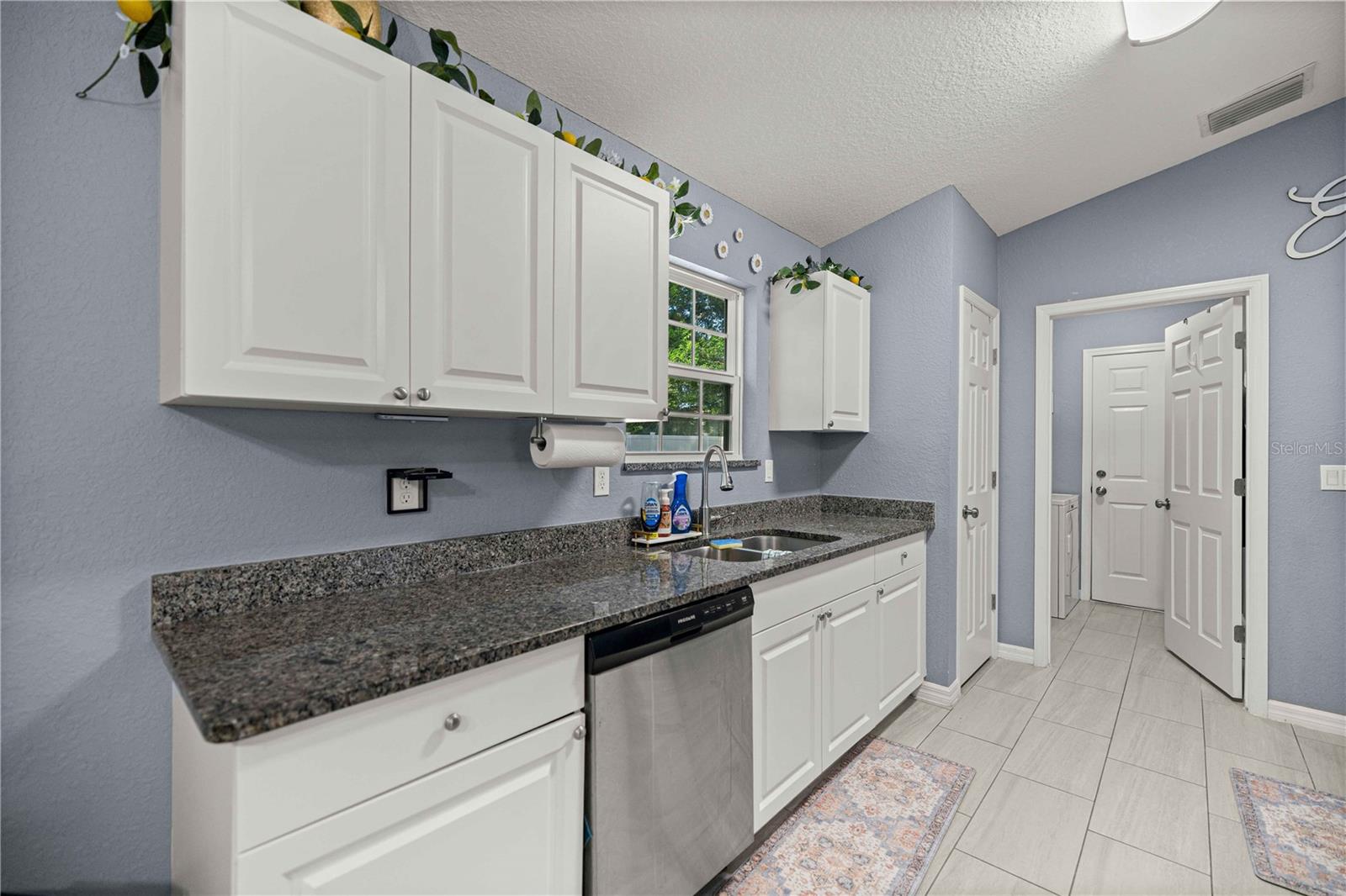 1864 126th, Anthony, FL 32617
