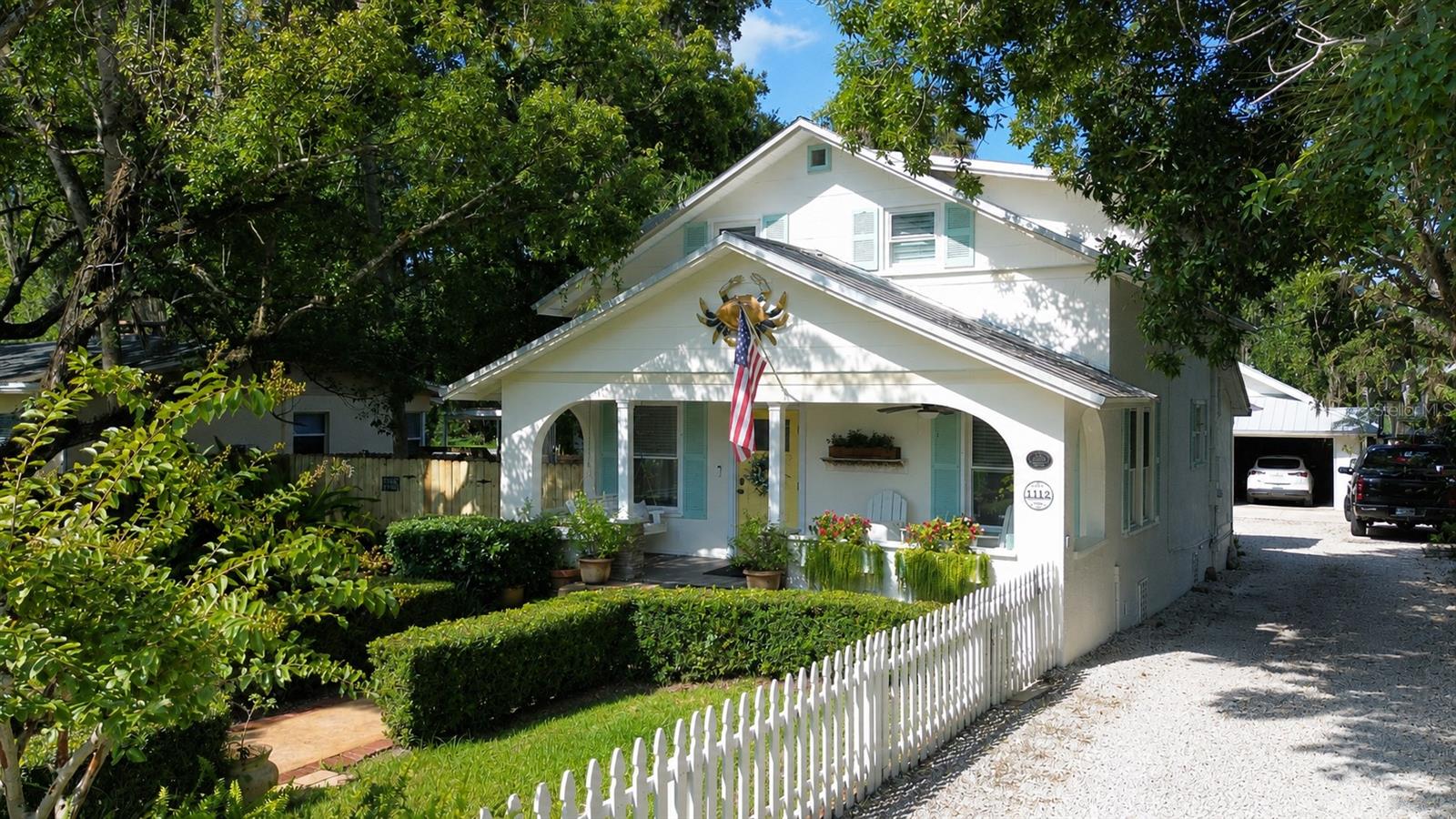 1112 Palmetto, New Smyrna Beach, FL 32168