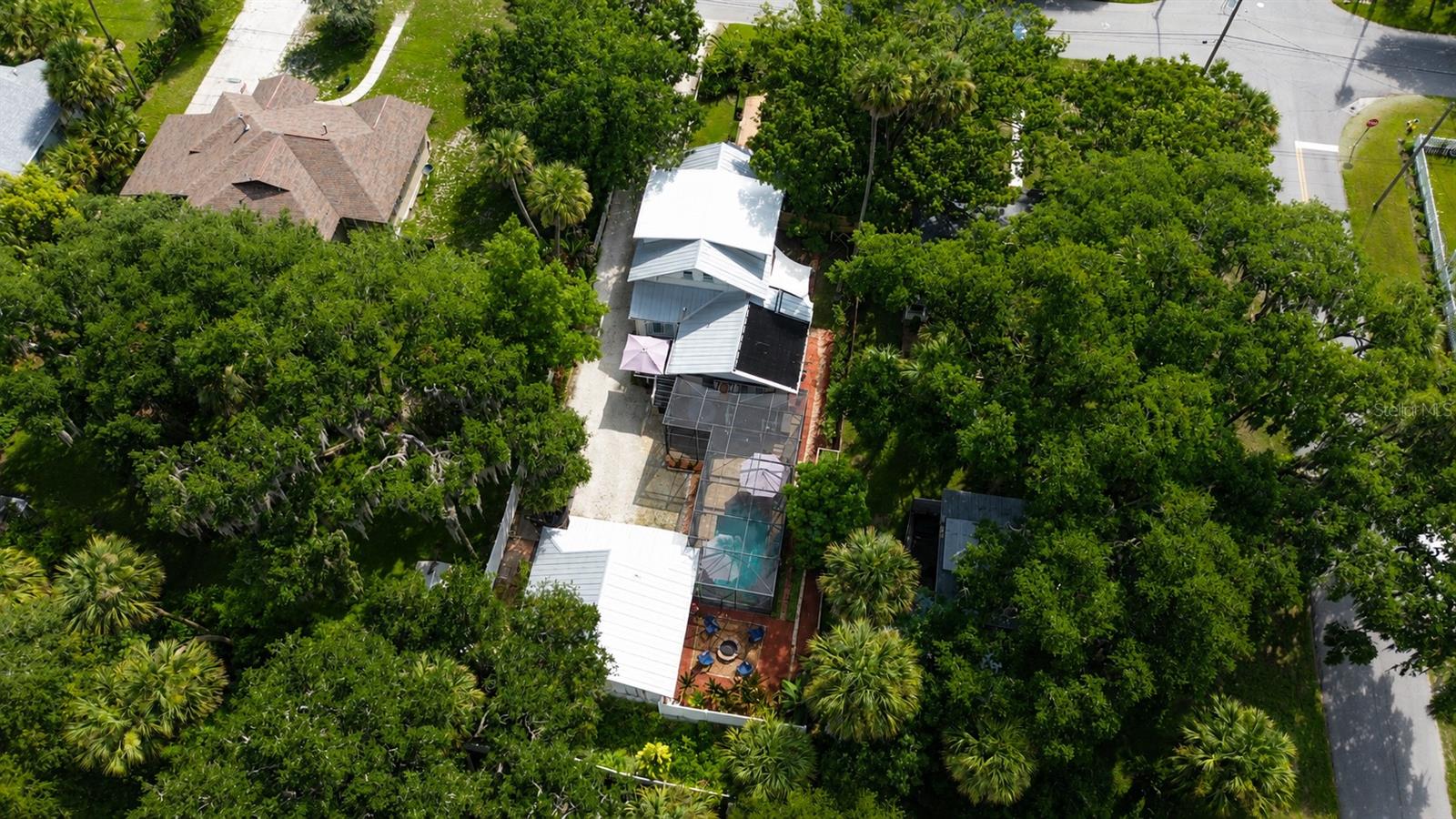 1112 Palmetto, New Smyrna Beach, FL 32168