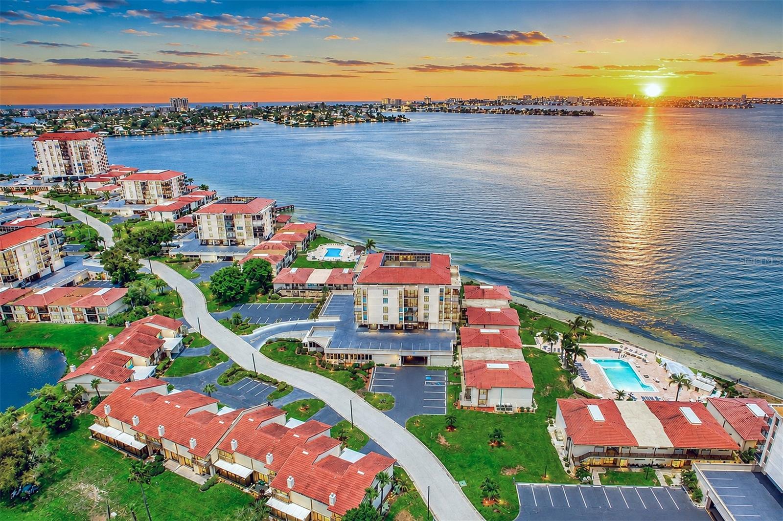 6145 Sun Unit 306, St Petersburg, FL 33715