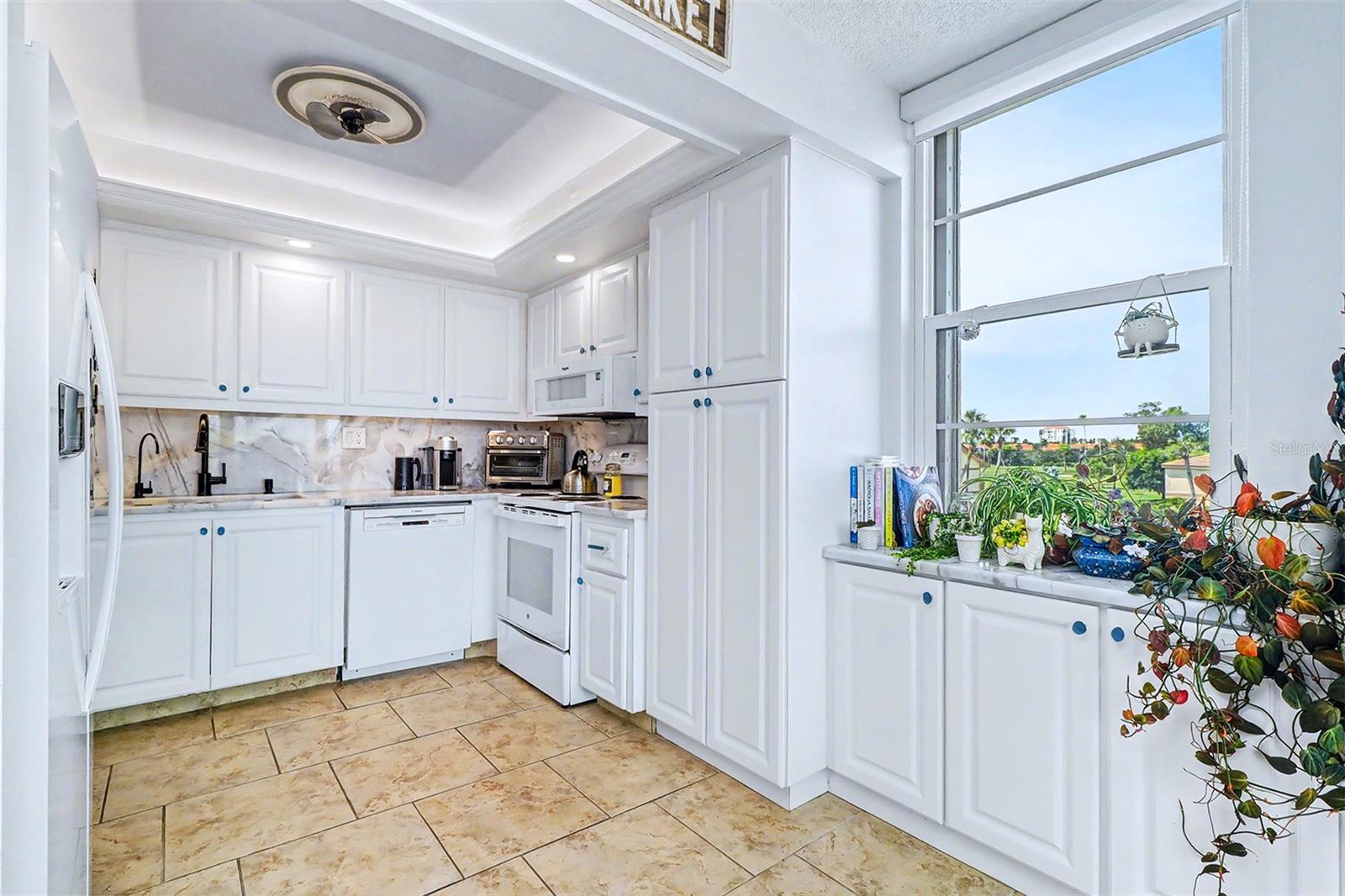 6145 Sun Unit 306, St Petersburg, FL 33715