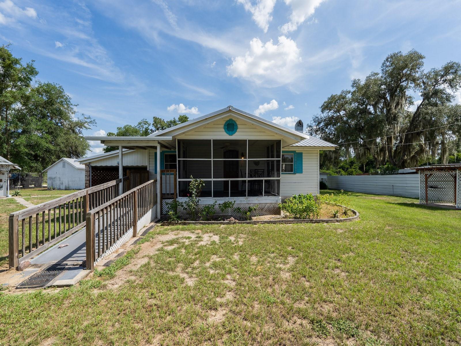 16490 Highway 316, Fort Mc Coy, FL 32134