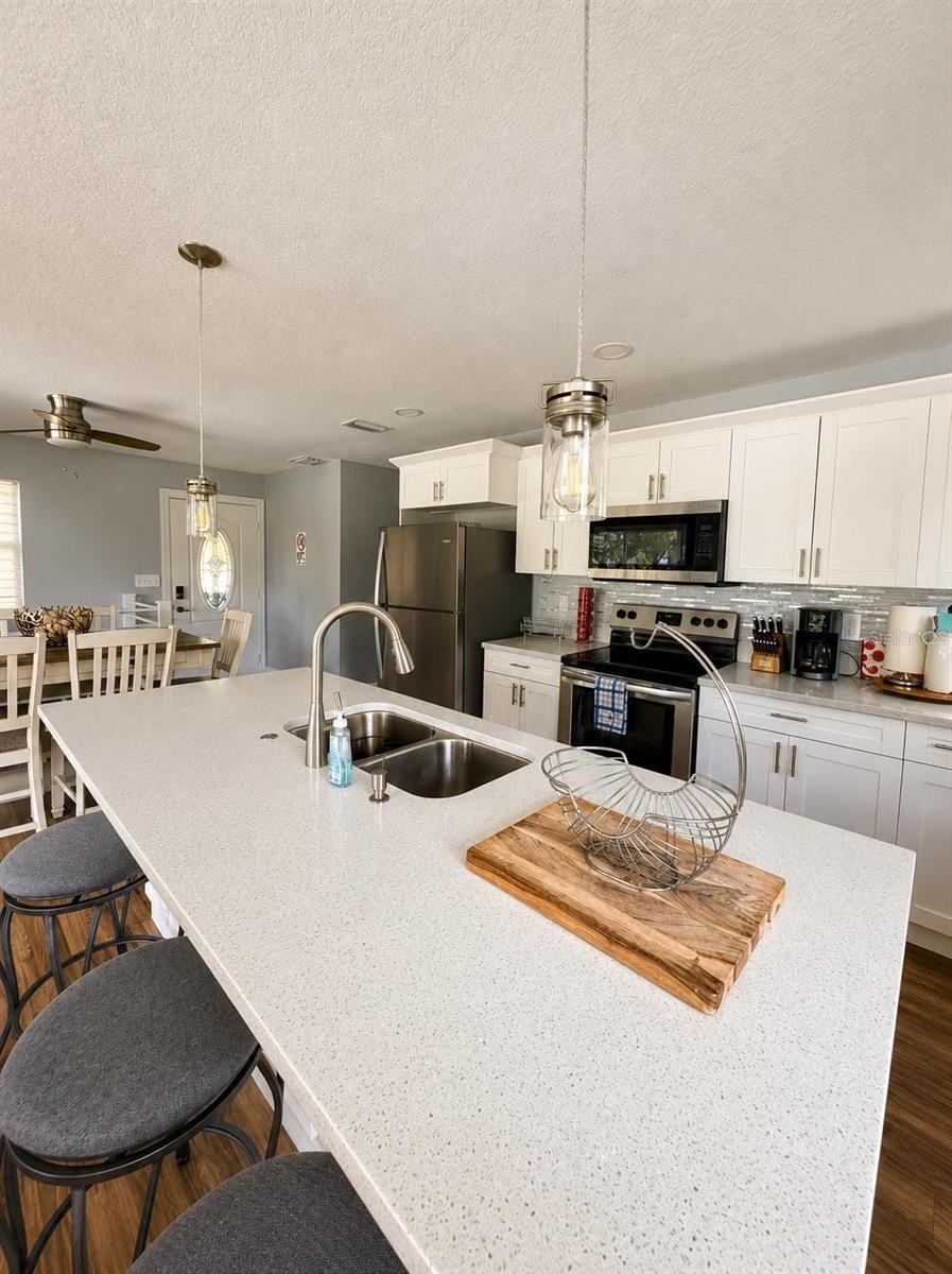 17430 Blackwell, Lutz, FL 33549