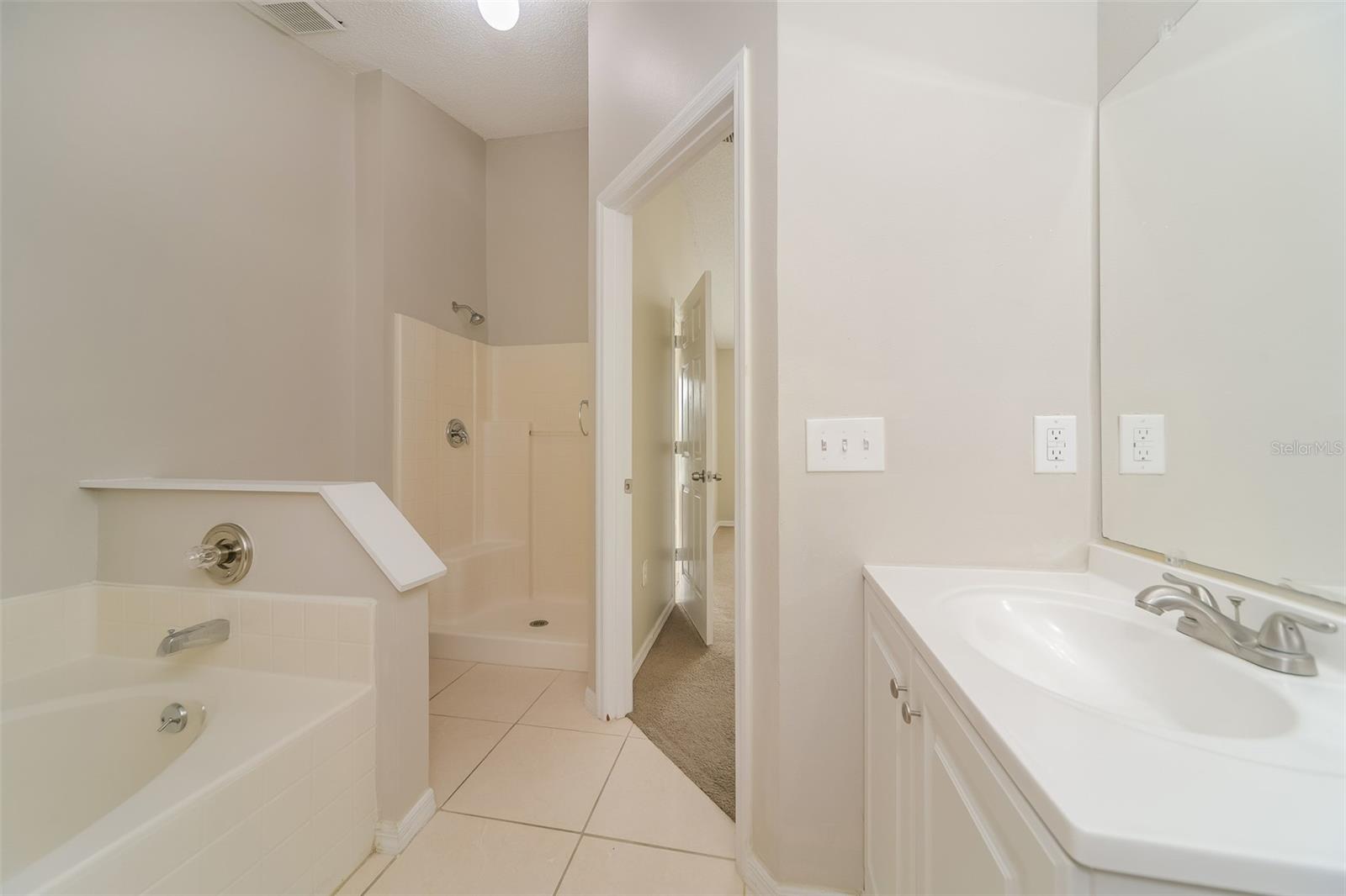 611 Basingstoke, Kissimmee, FL 34758