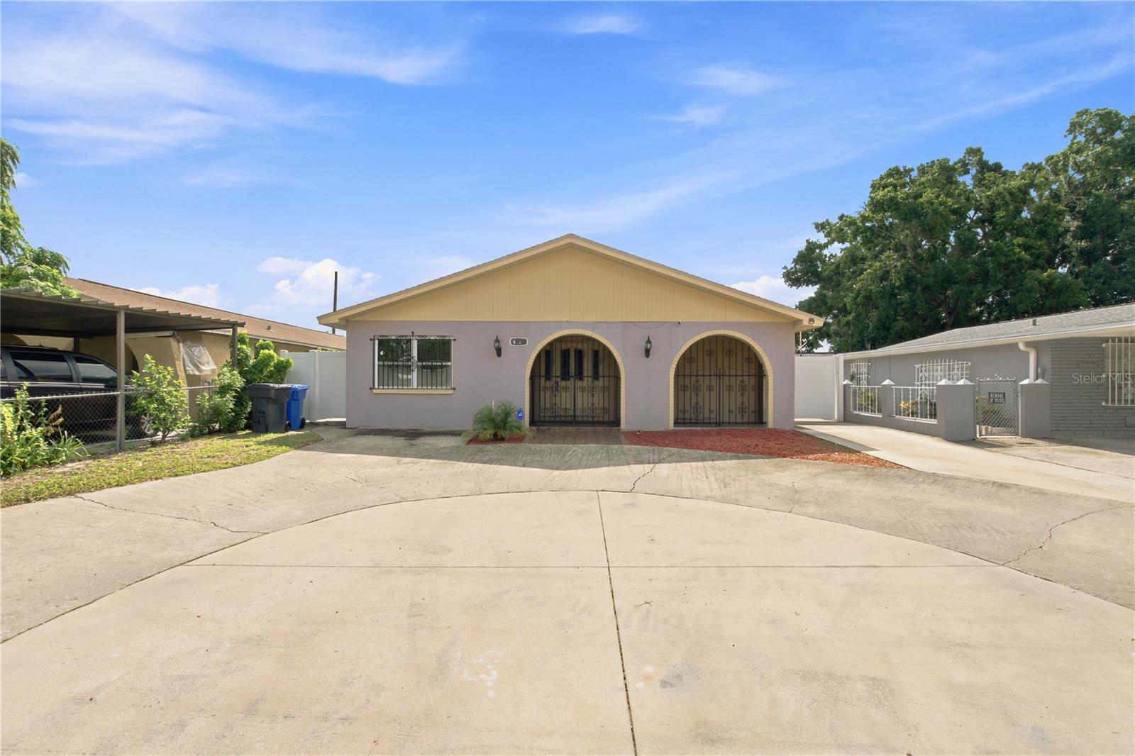 6513 Manhattan, Tampa, FL 33614