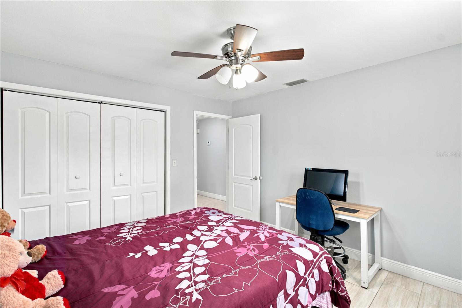 6513 Manhattan, Tampa, FL 33614