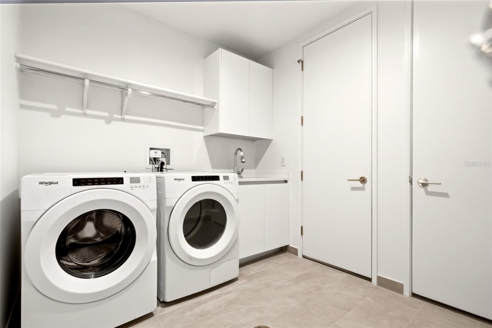 400 Central Unit 407, St Petersburg, FL 33701