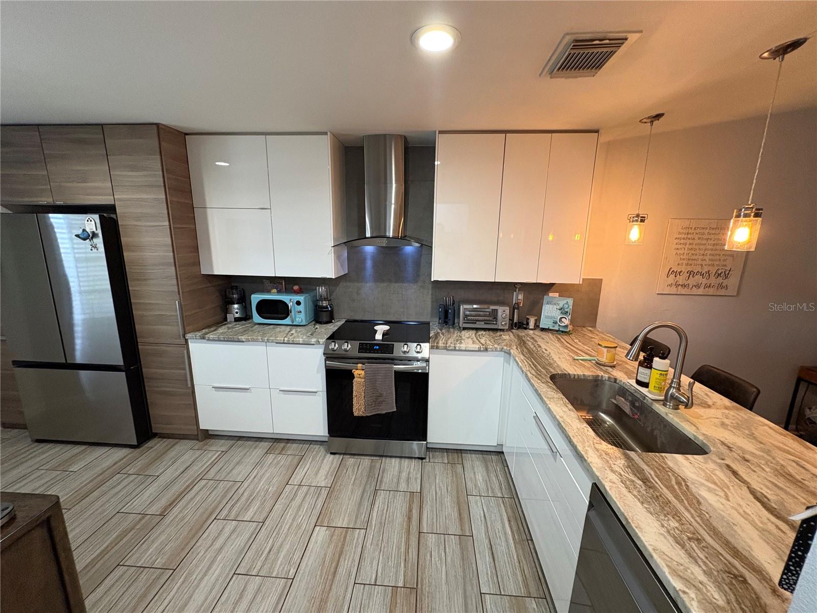 2131 Ridge Unit 2, Largo, FL 33778
