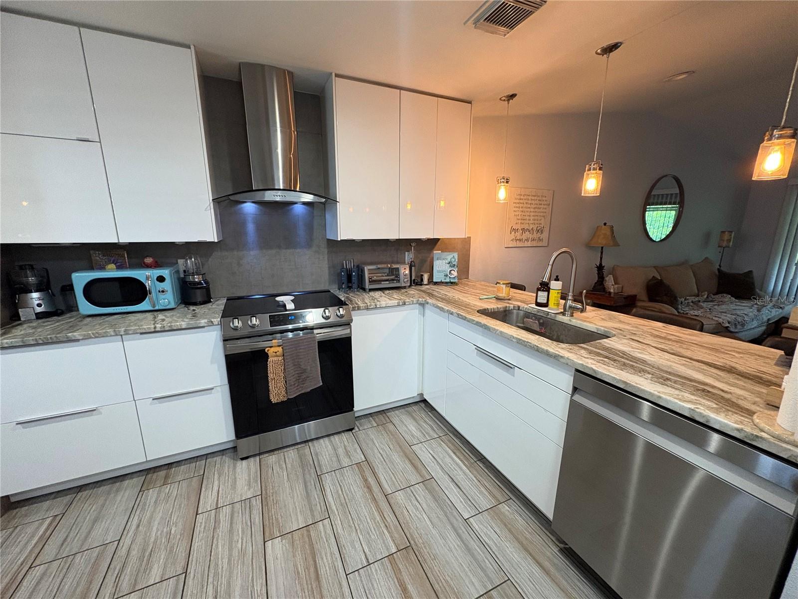 2131 Ridge Unit 2, Largo, FL 33778