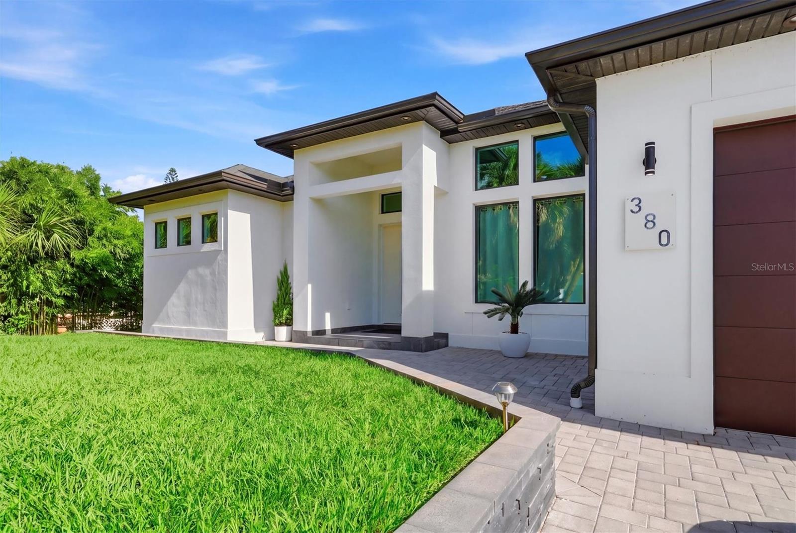 380 Cowry, Venice, FL 34293