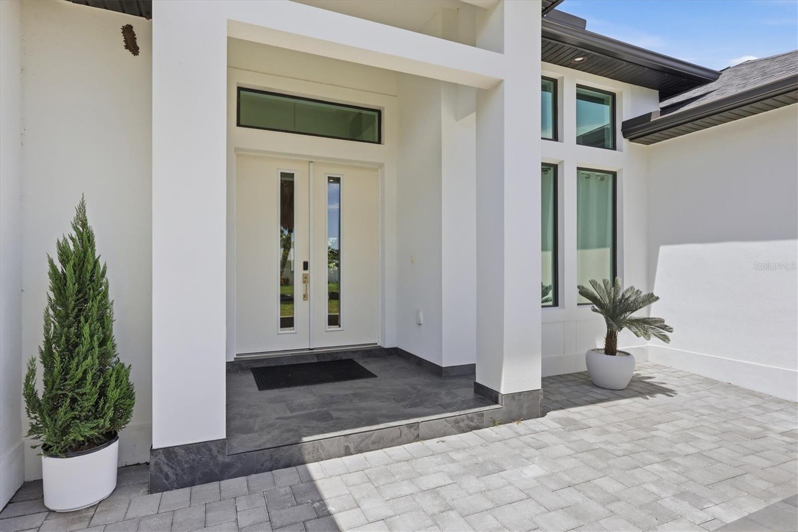 380 Cowry, Venice, FL 34293