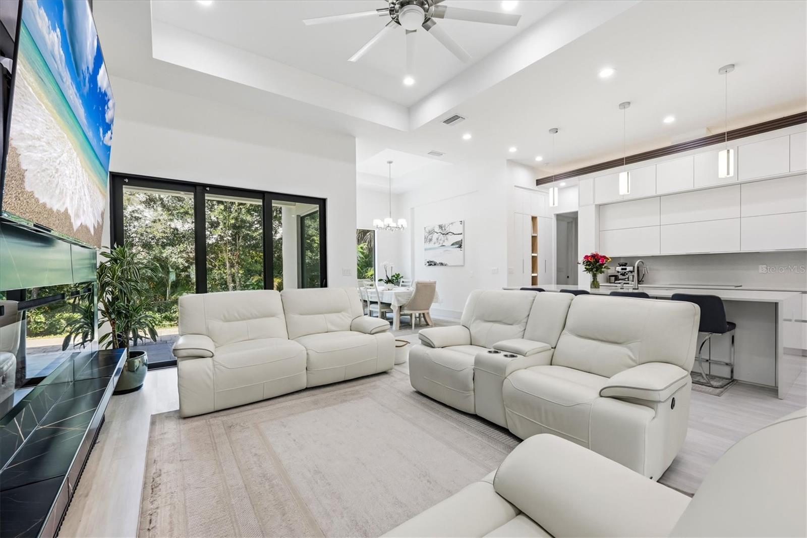 380 Cowry, Venice, FL 34293