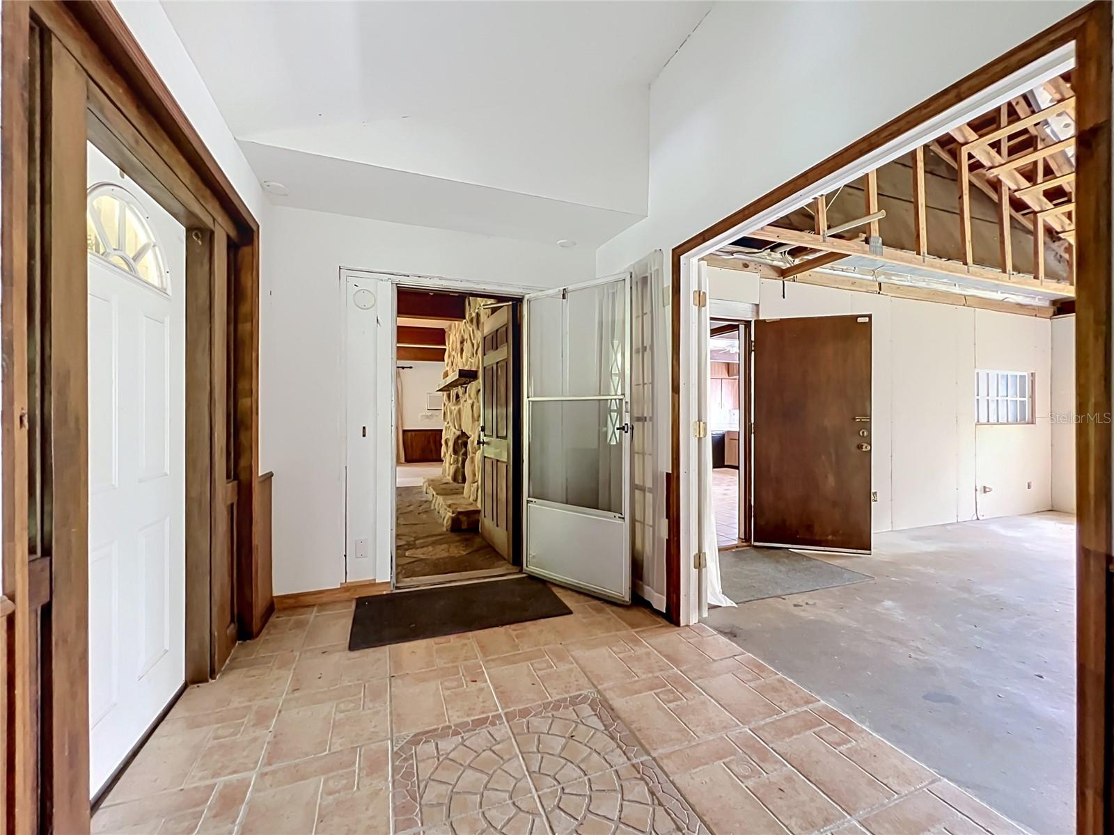 125 Snow Hill, Geneva, FL 32732