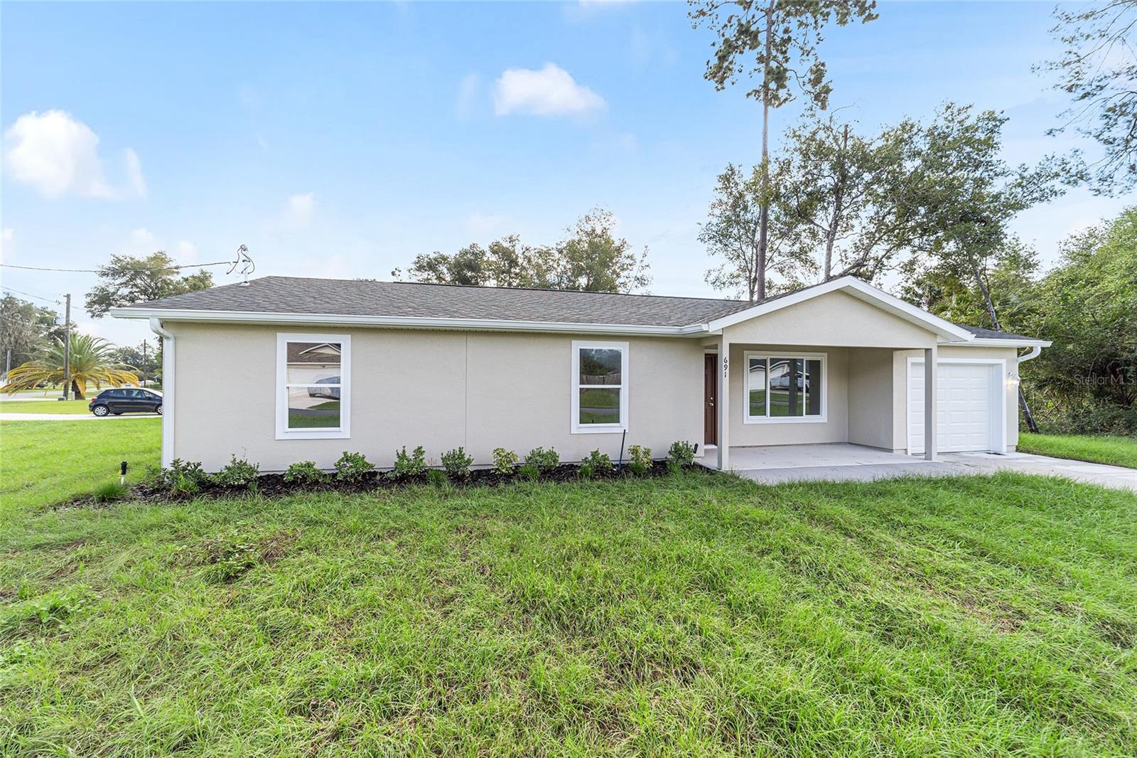 34 Maple, Ocklawaha, FL 32179