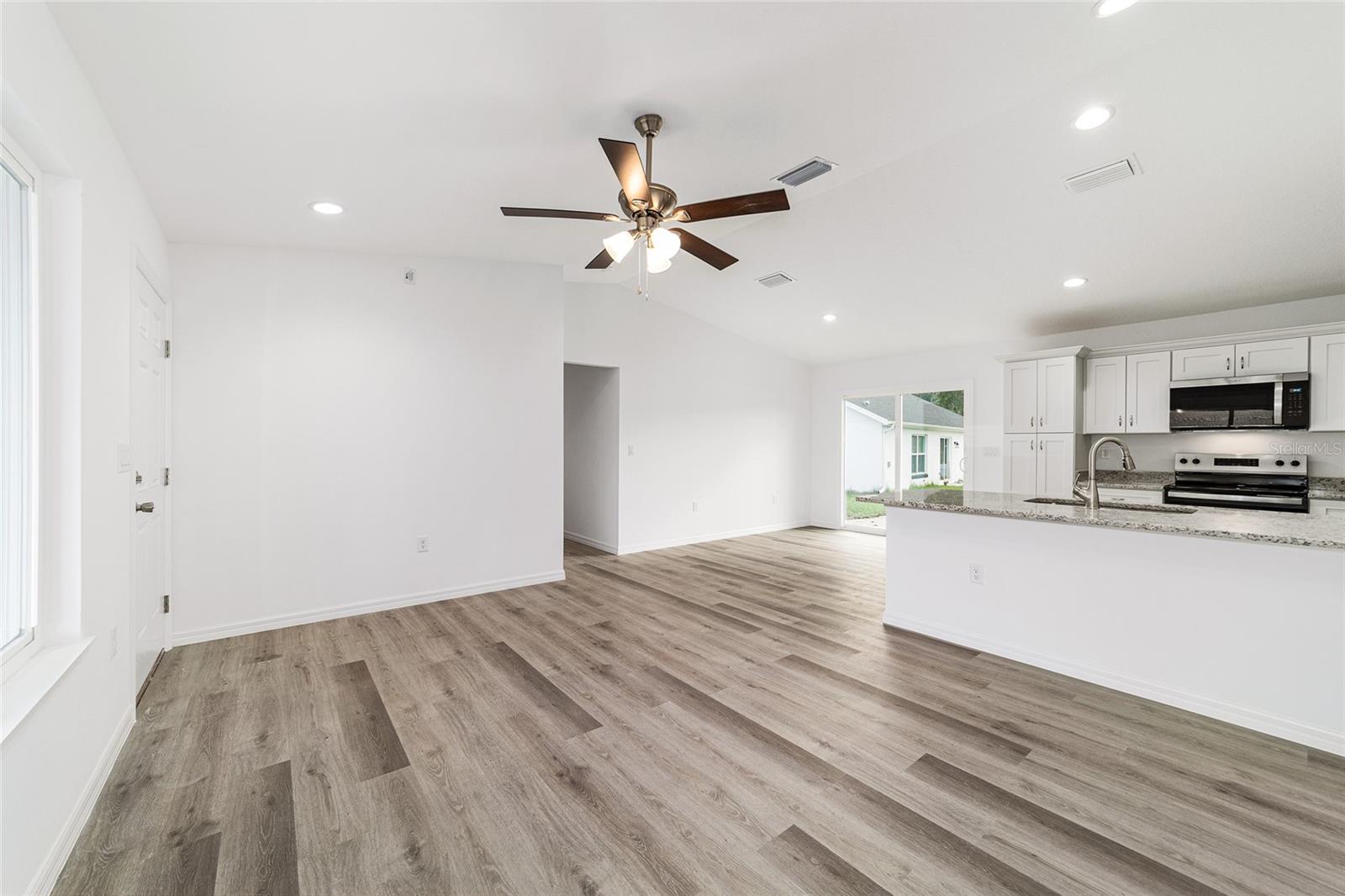 34 Maple, Ocklawaha, FL 32179