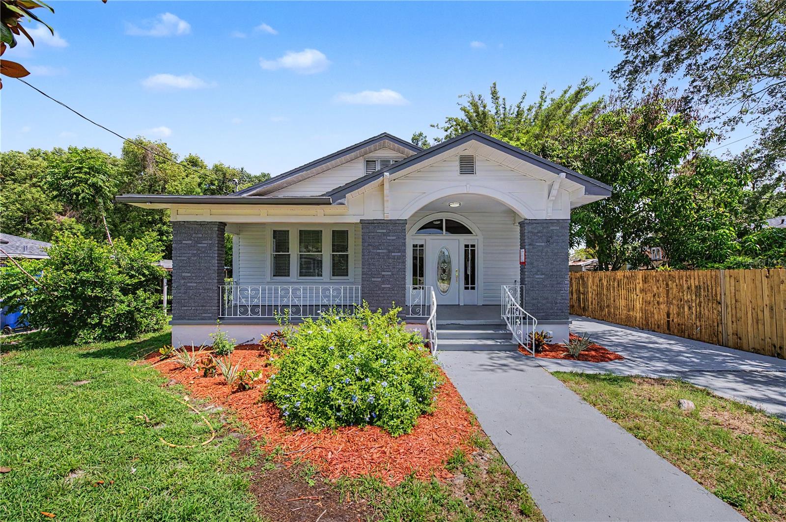 1920 Paris, Tampa, FL 33610