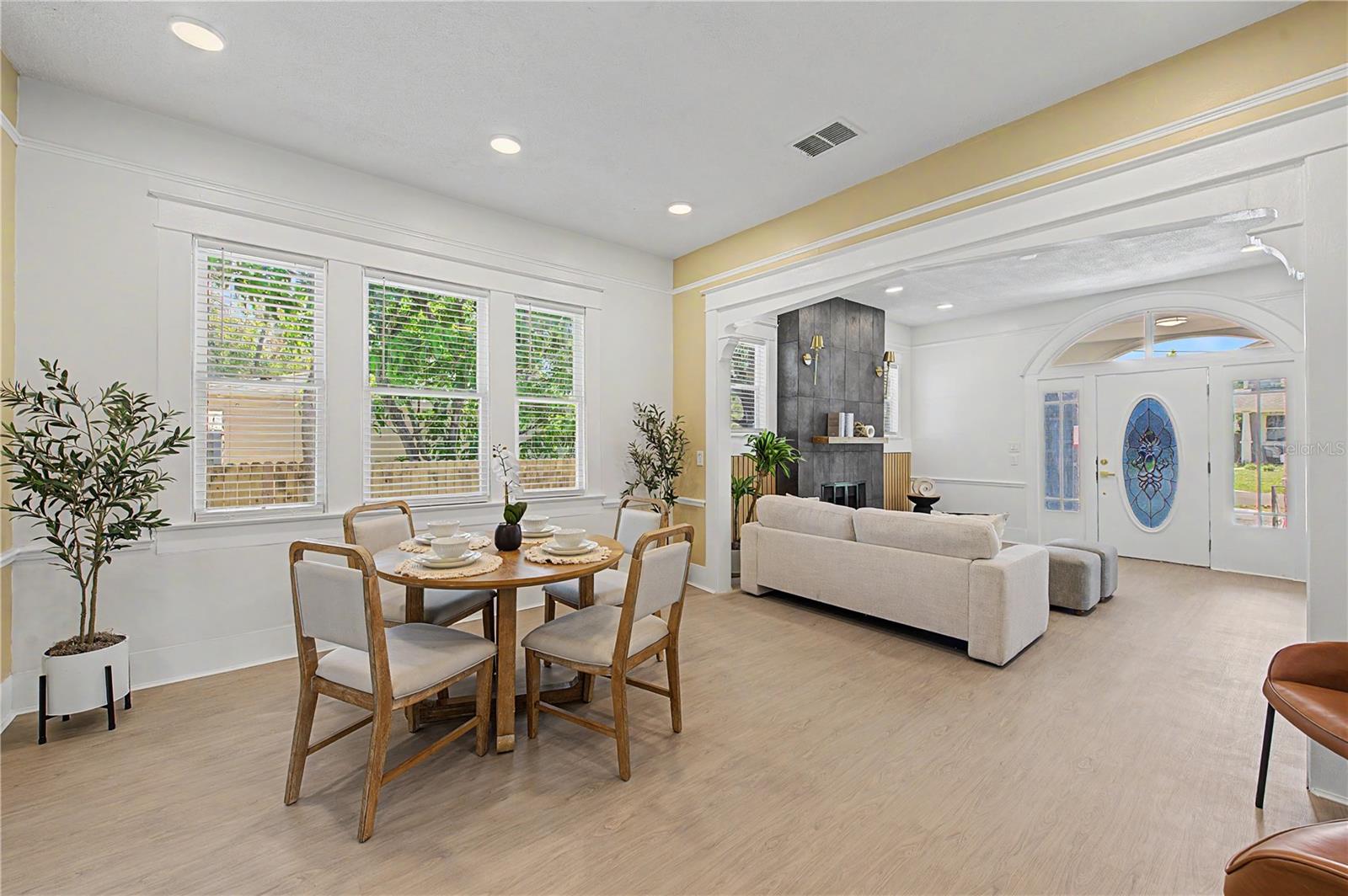 1920 Paris, Tampa, FL 33610