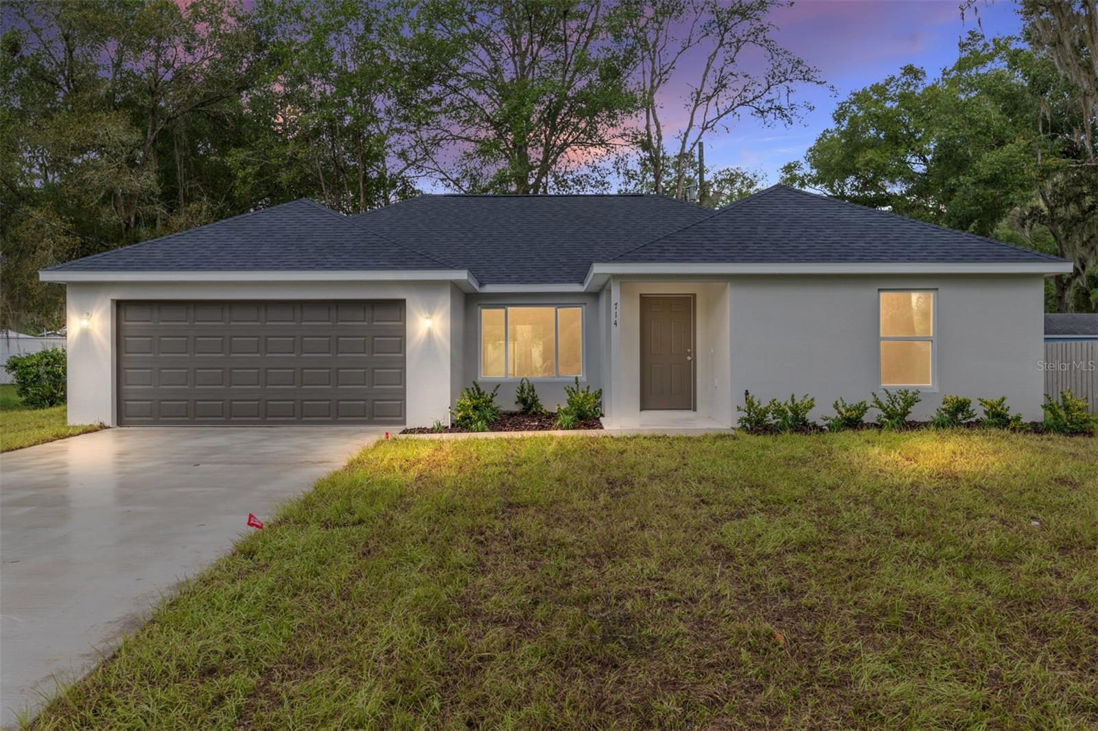 20 Malauka, Ocklawaha, FL 32179