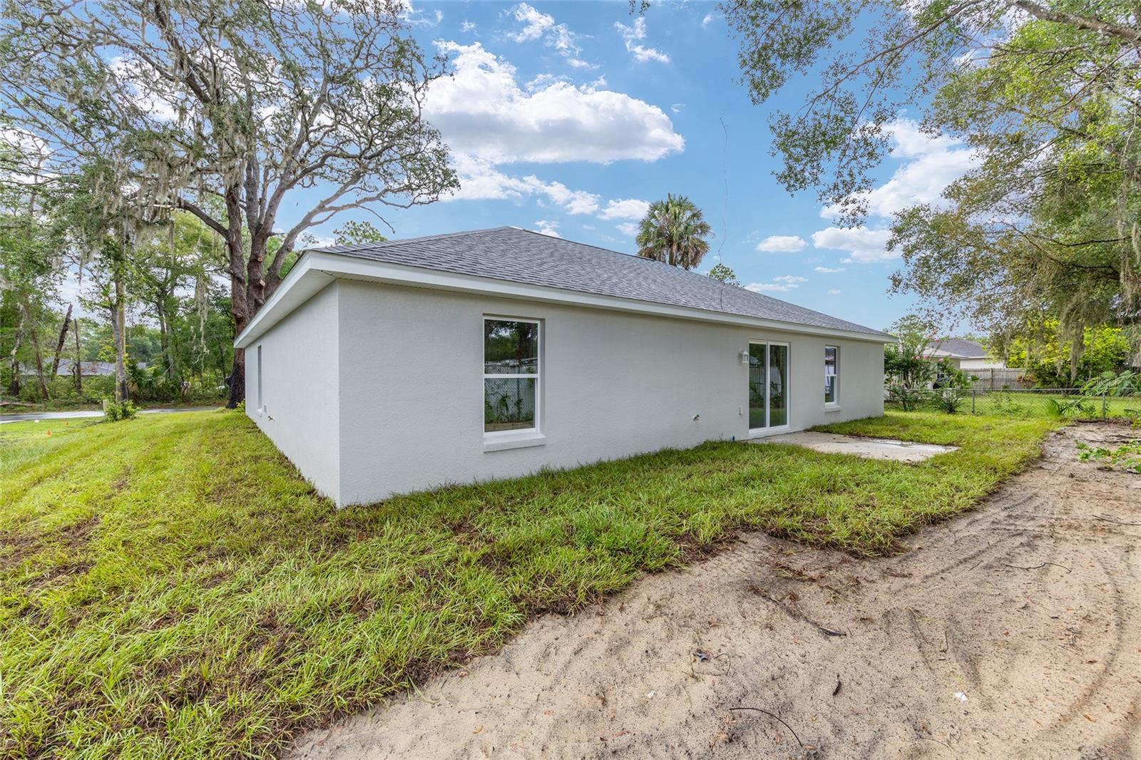 20 Malauka, Ocklawaha, FL 32179