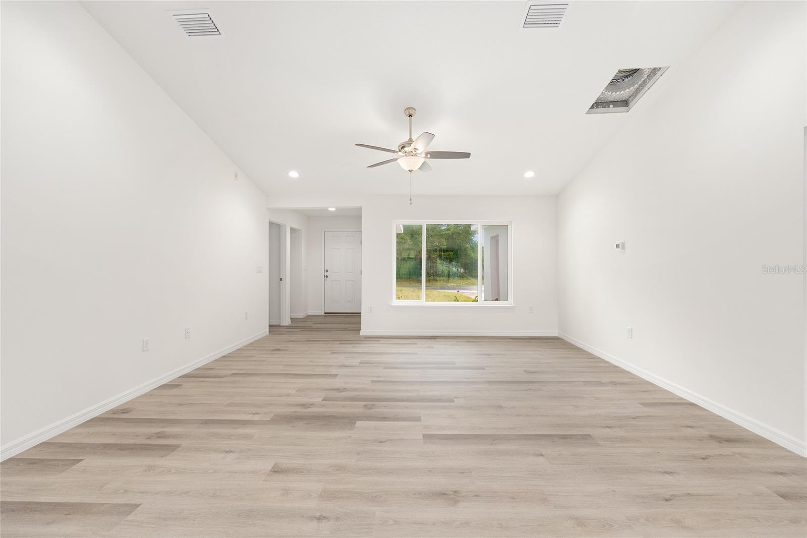 20 Malauka, Ocklawaha, FL 32179