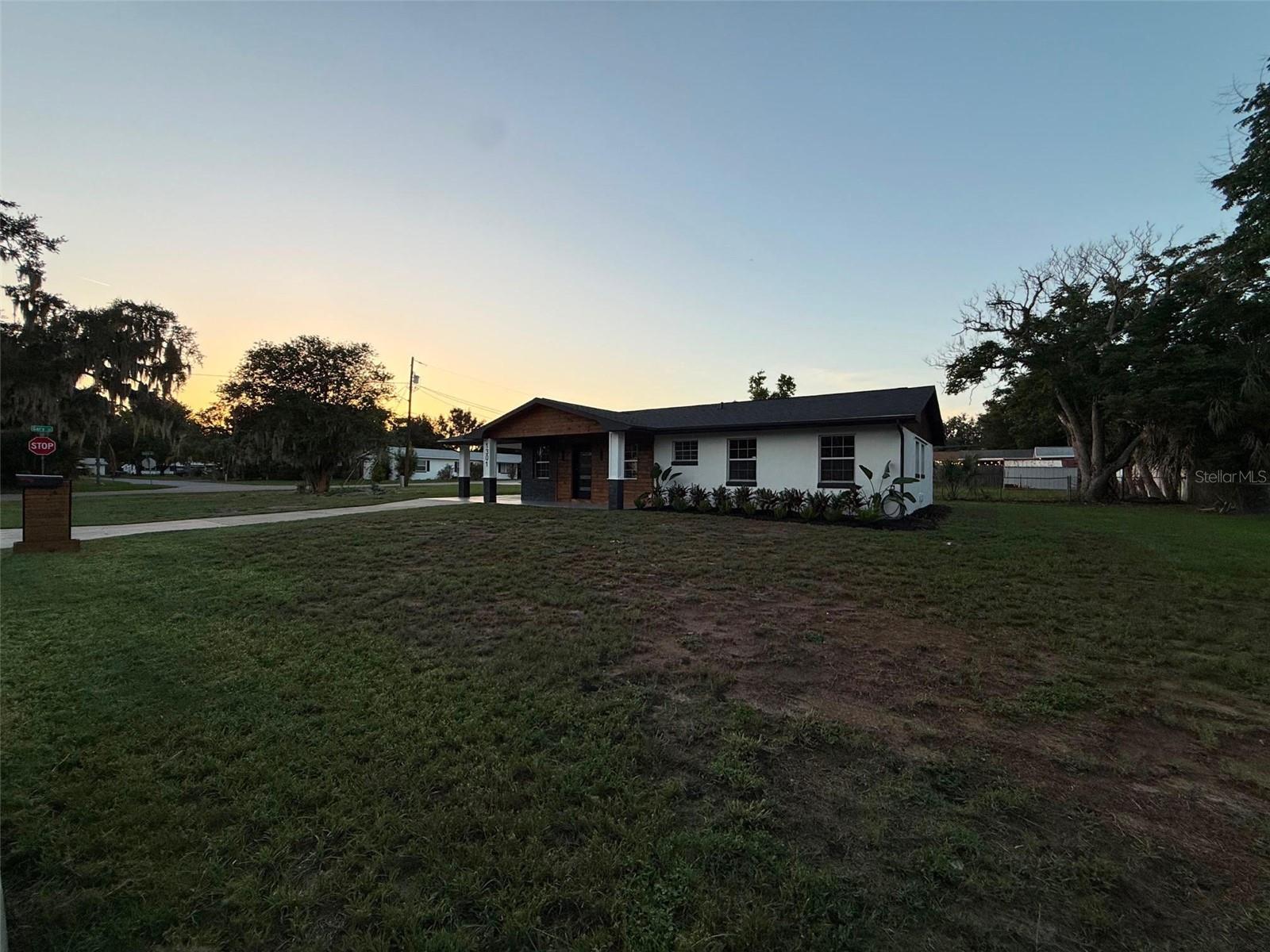 1301 Nichols, Tavares, FL 32778