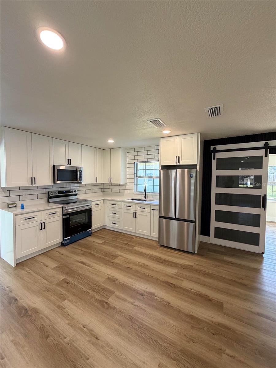 1301 Nichols, Tavares, FL 32778