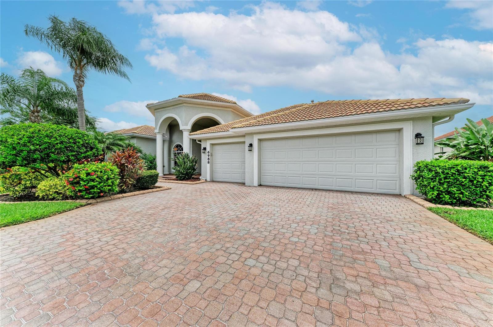 6988 74th Street, Bradenton, FL 34203
