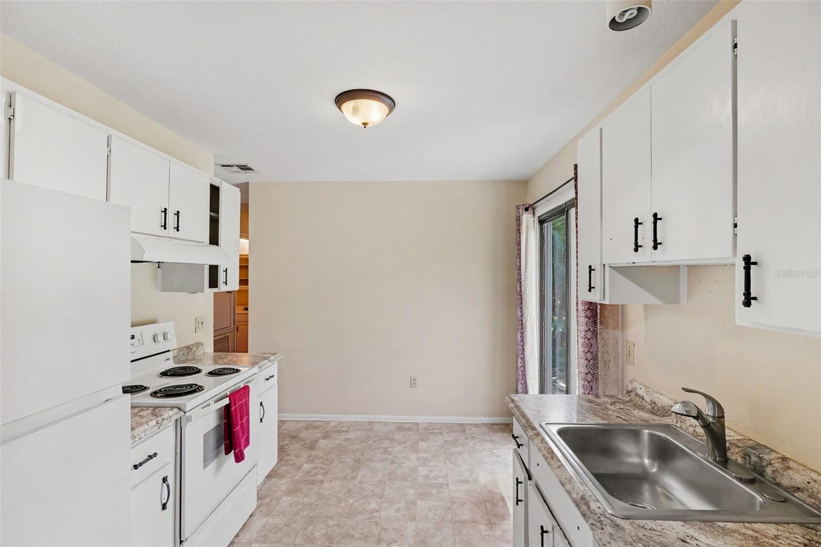 1610 Omega, Palm Bay, FL 32907