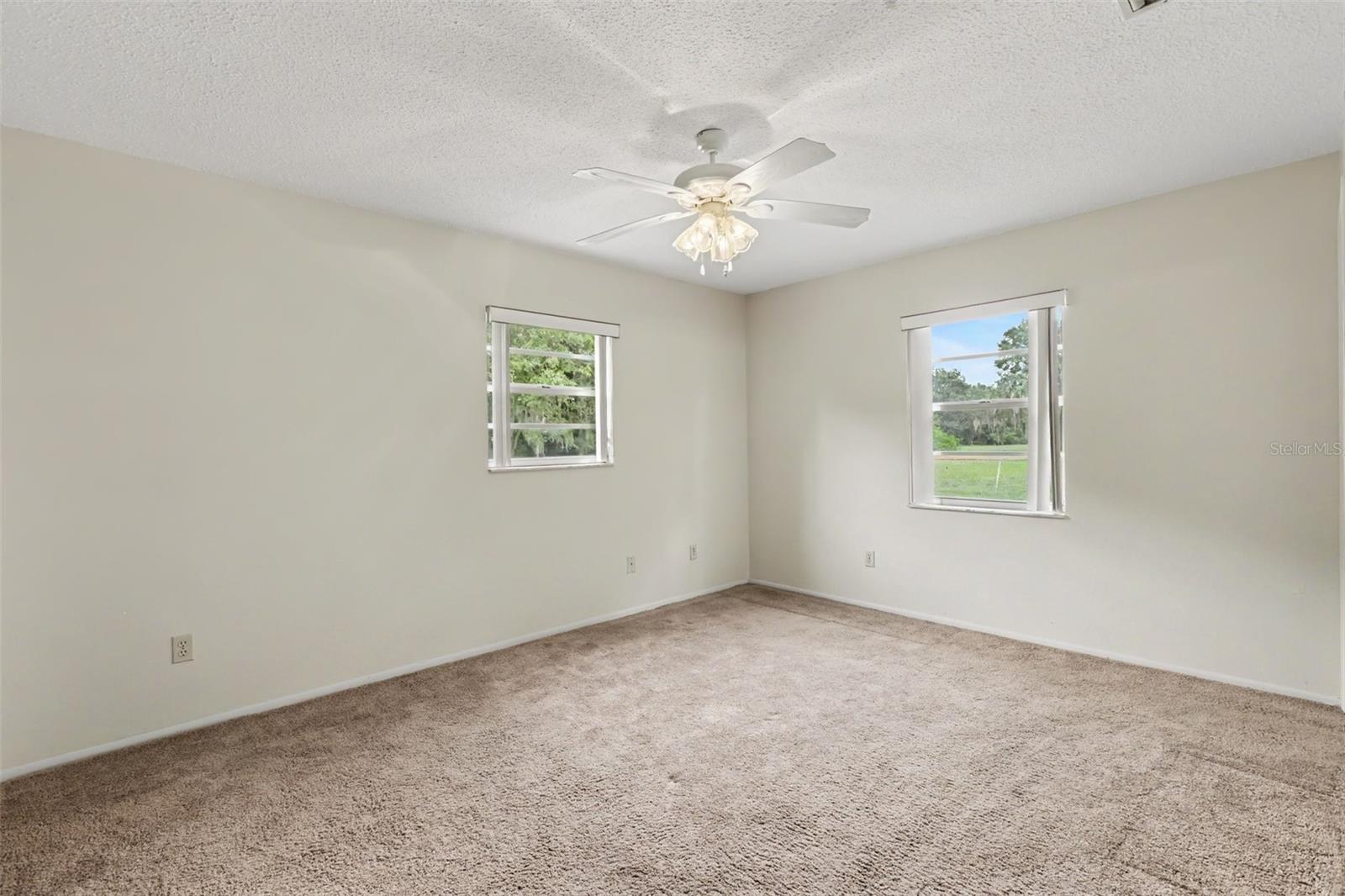3149 Sydney Dover, Dover, FL 33527