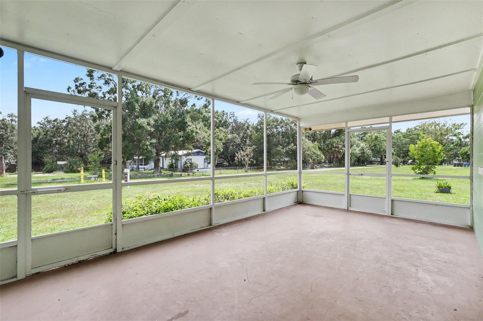 3149 Sydney Dover, Dover, FL 33527