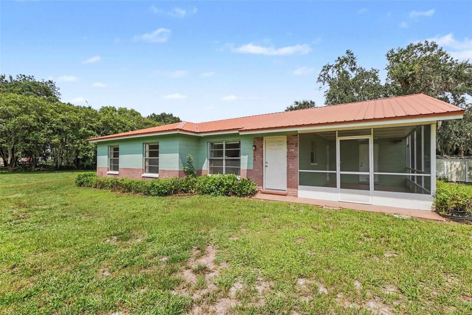 3149 Sydney Dover, Dover, FL 33527