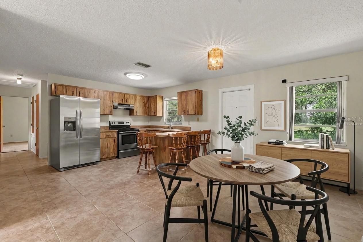 3149 Sydney Dover, Dover, FL 33527