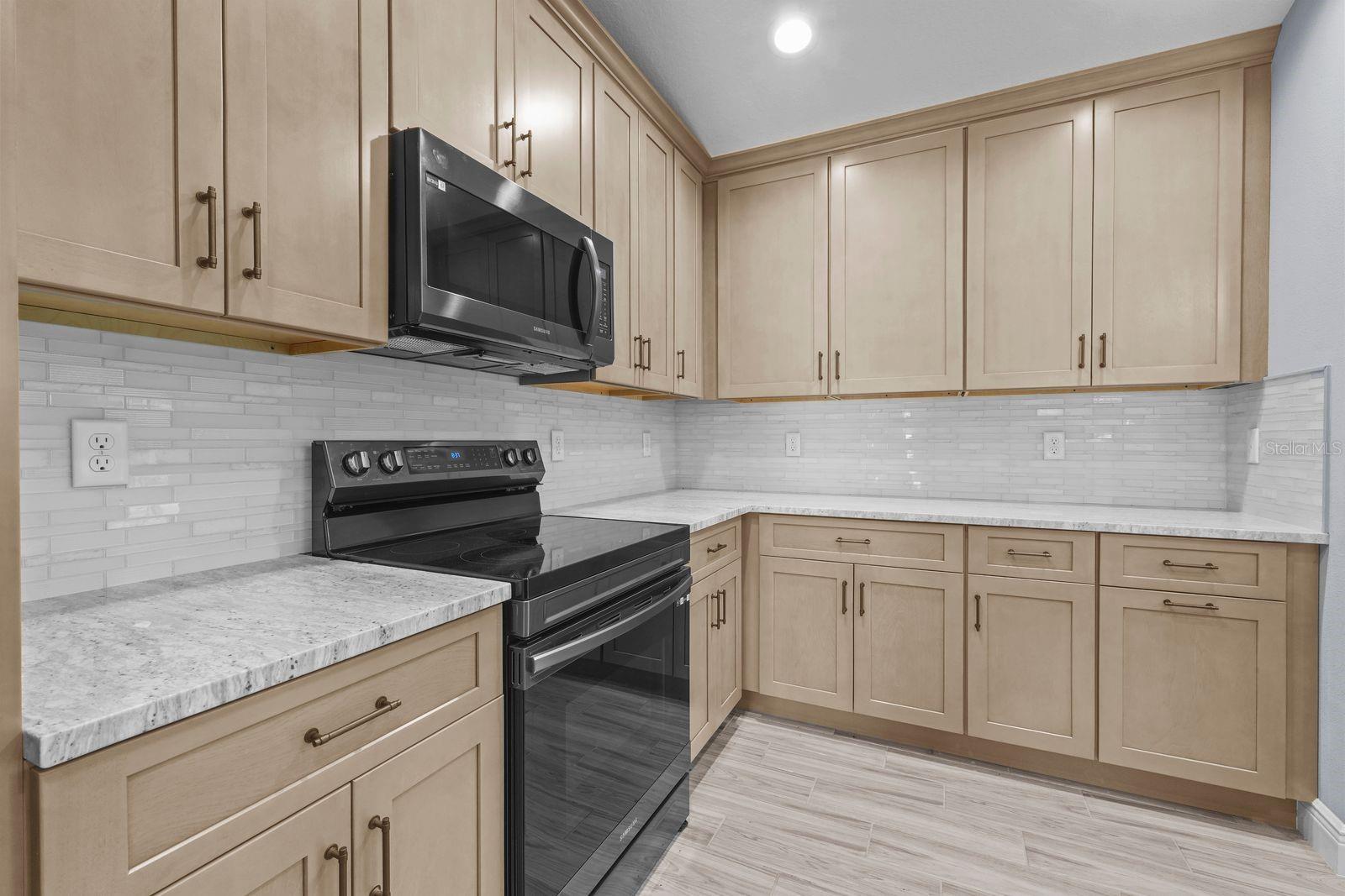 13218 Barnevelde Rd, Weeki Wachee, FL 34614