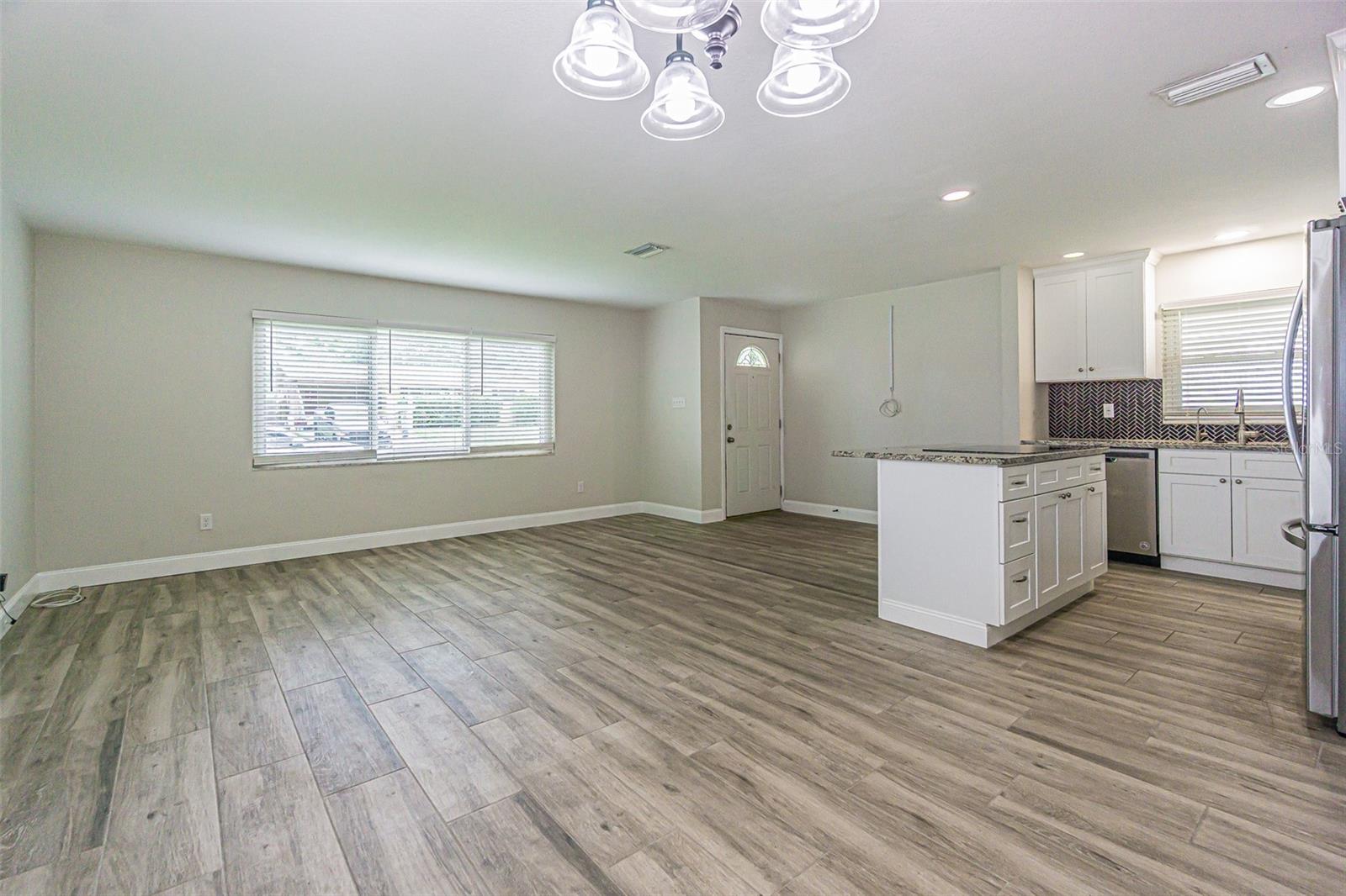 925 Cedarwood, Dunedin, FL 34698