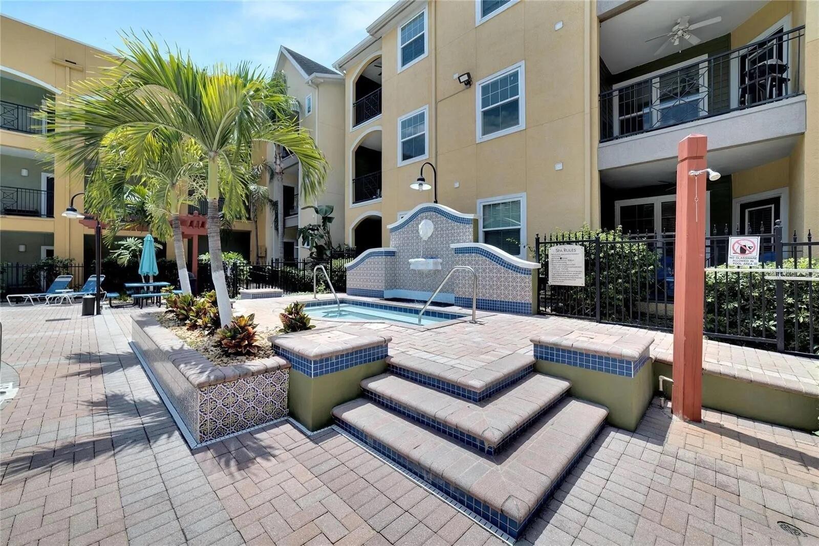 2010 Palm Unit 14316, Tampa, FL 33605
