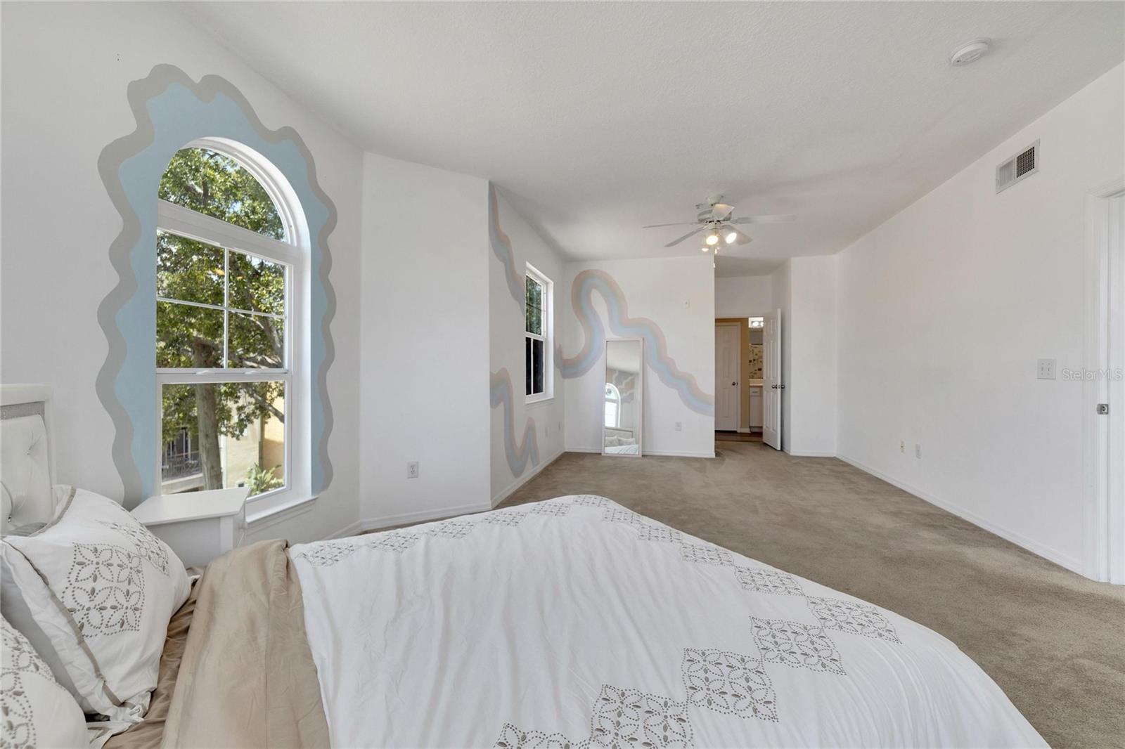 2010 Palm Unit 14316, Tampa, FL 33605