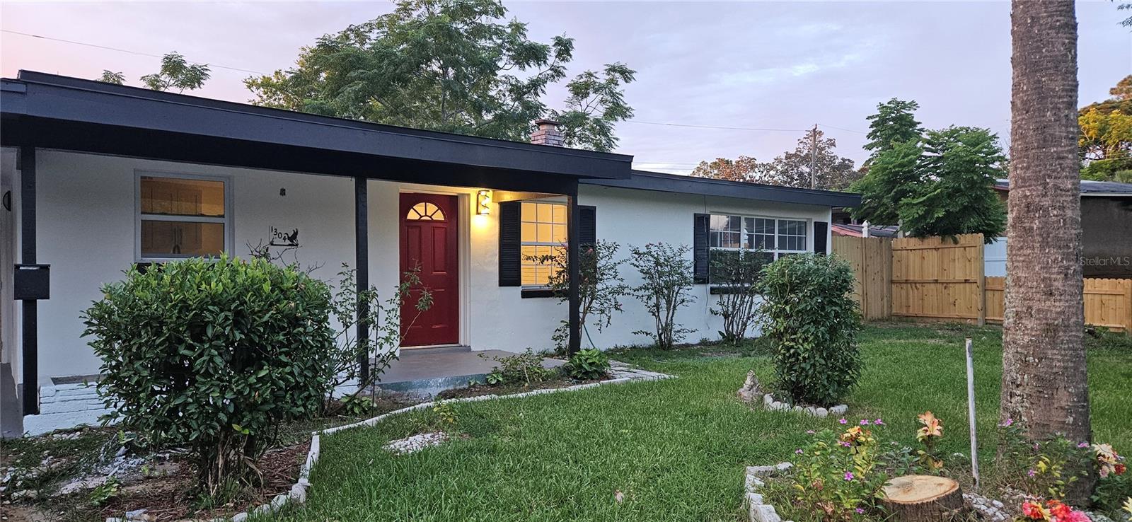 1304 Hillcrest, Daytona Beach, FL 32114