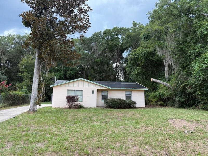 107 Woodlawn, Satsuma, FL 32189
