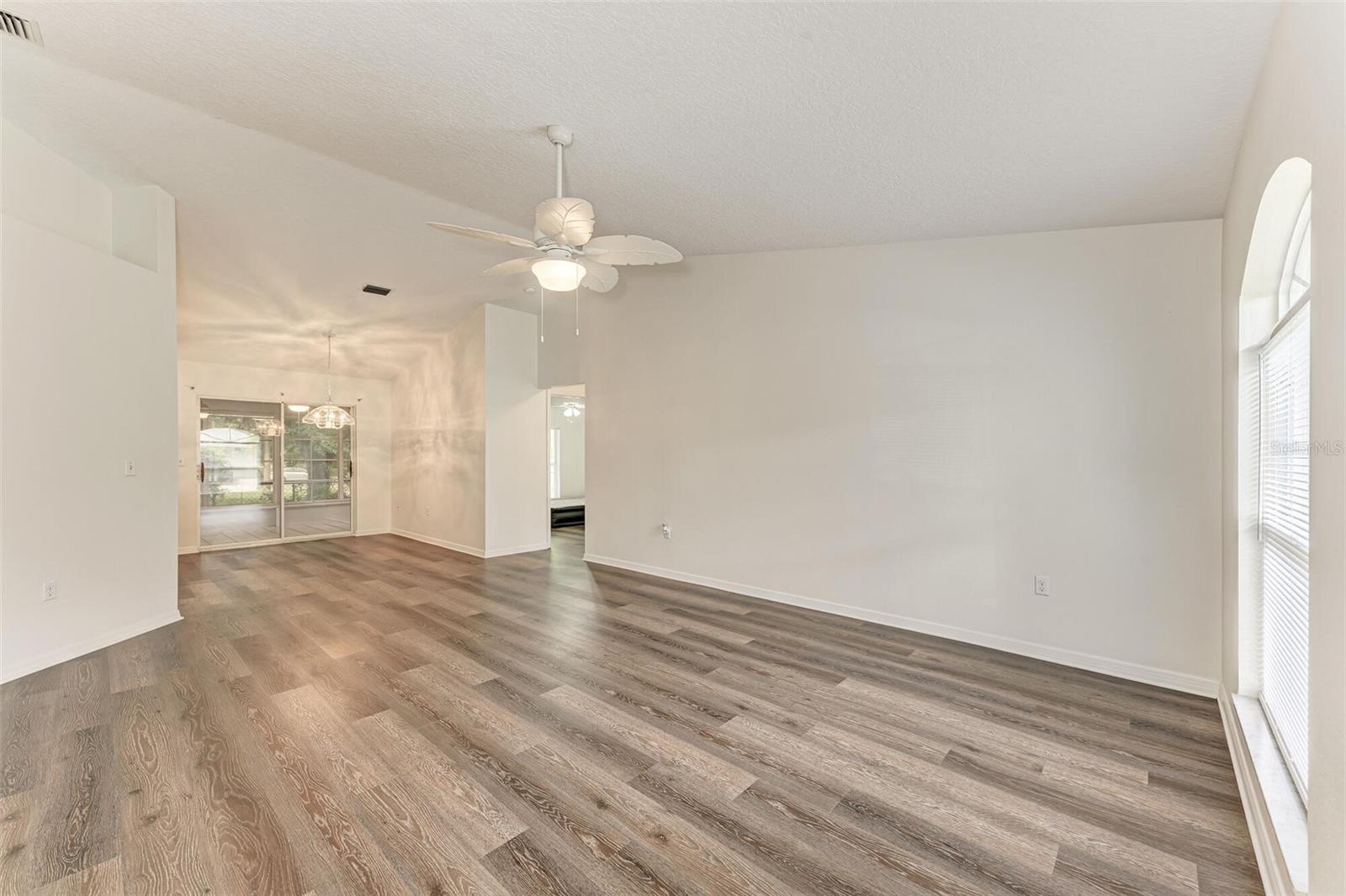 2046 Old Trevor, Sarasota, FL 34232