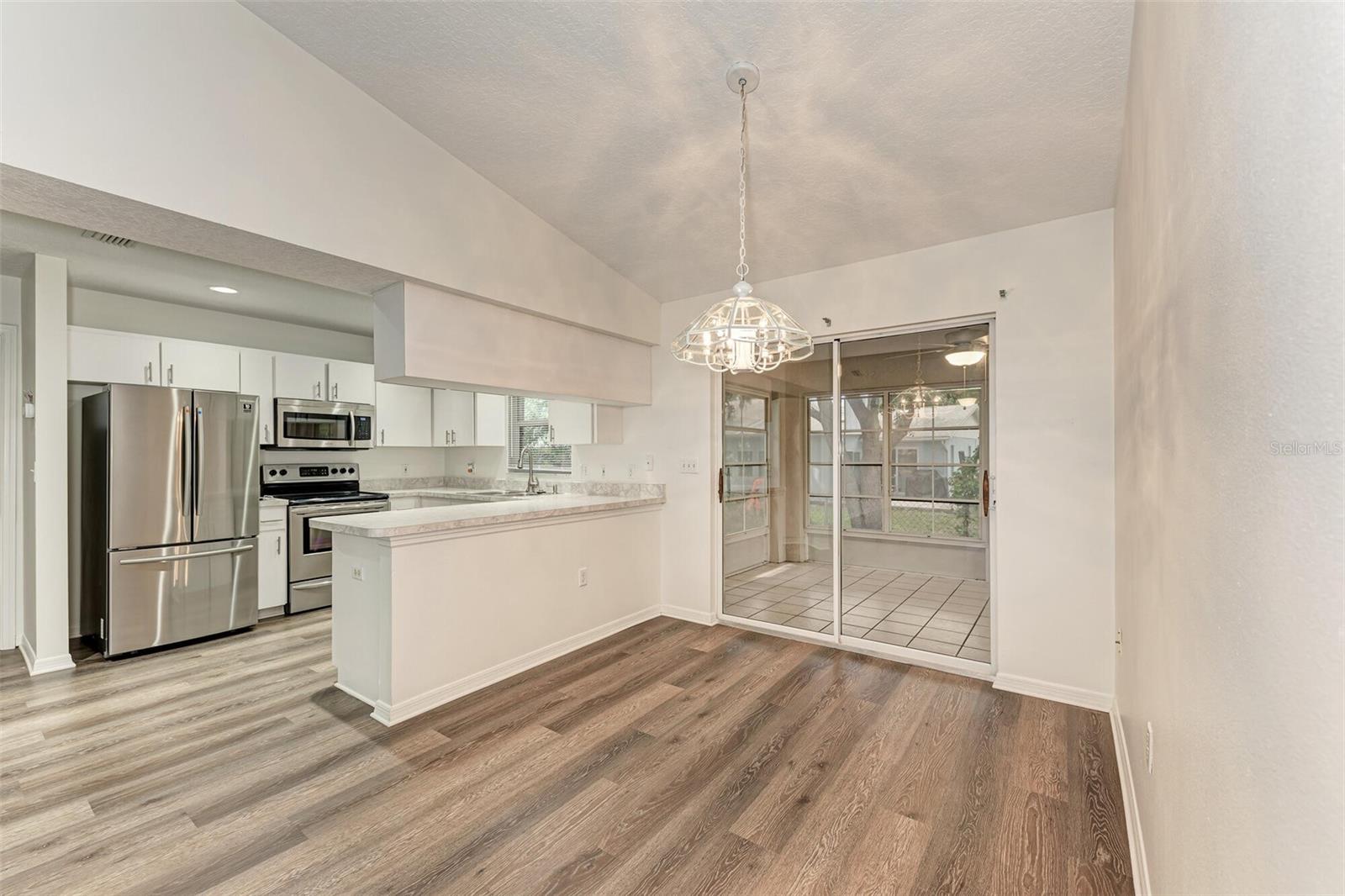 2046 Old Trevor, Sarasota, FL 34232