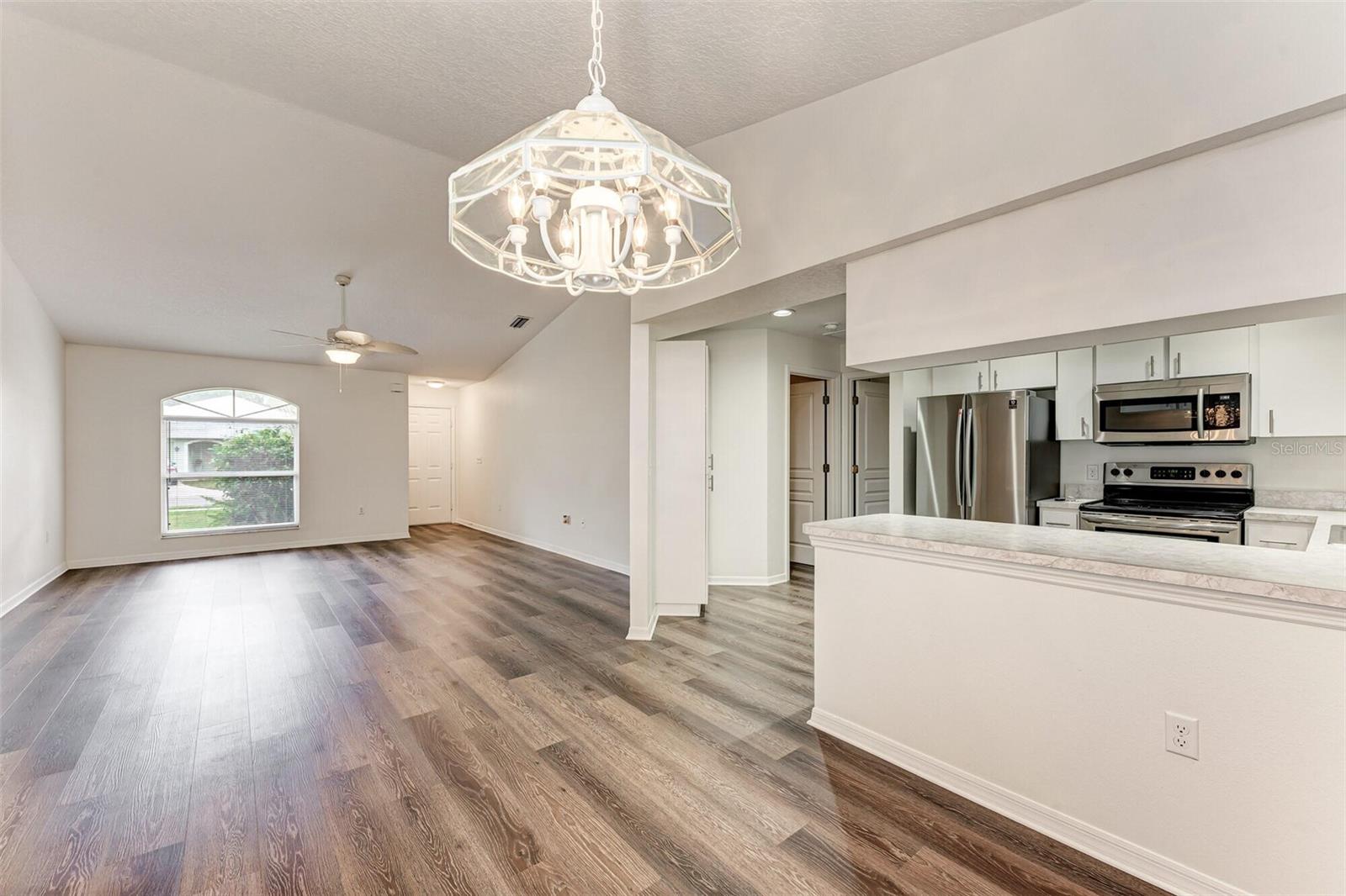 2046 Old Trevor, Sarasota, FL 34232