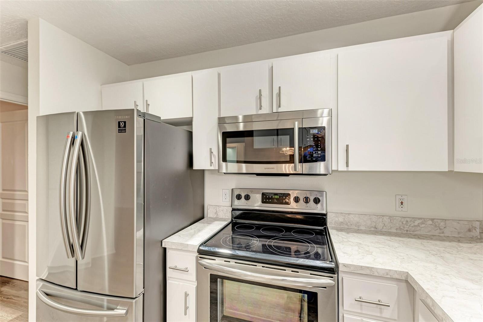 2046 Old Trevor, Sarasota, FL 34232