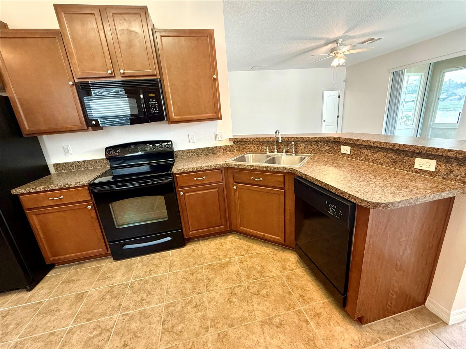 2616 Walden Woods, Plant City, FL 33566