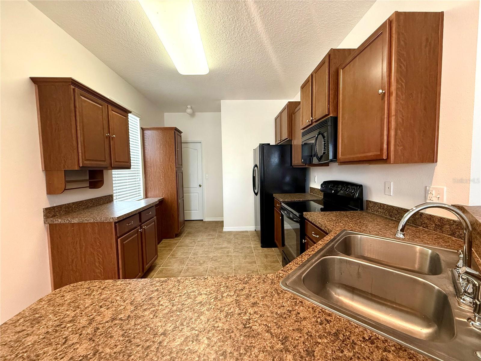 2616 Walden Woods, Plant City, FL 33566