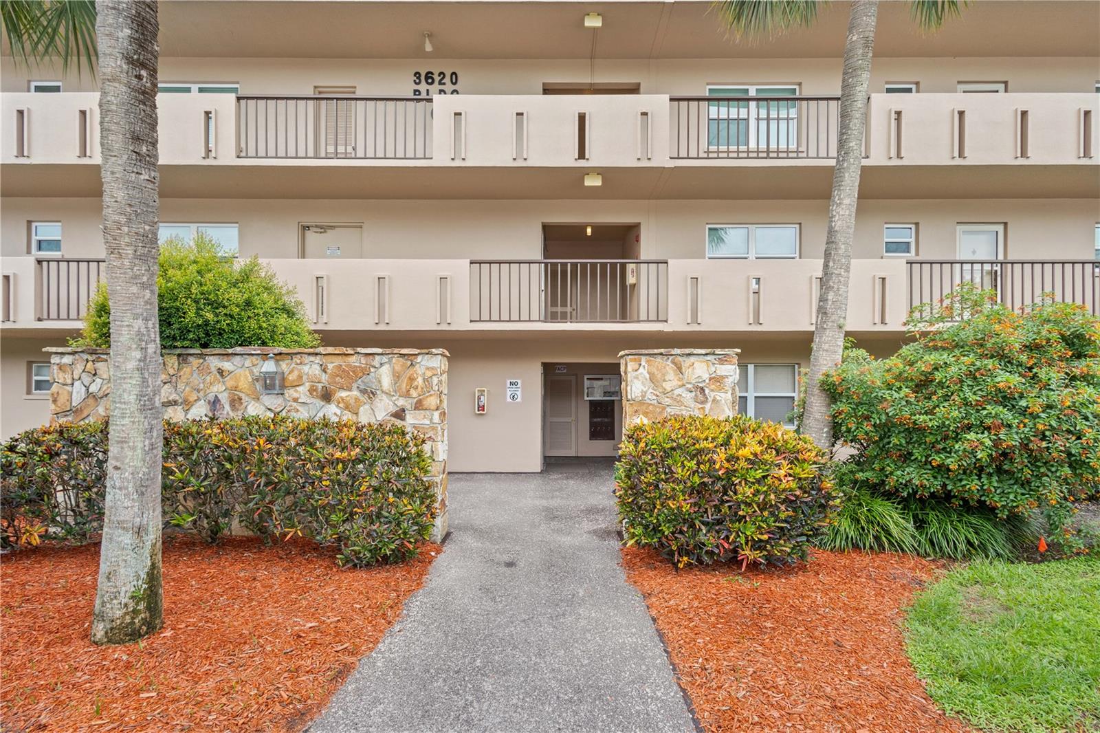 3620 Ironwood Unit 302o, Bradenton, FL 34209
